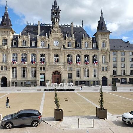 Studio De L'Hotel De Ville Шарлевиль-Мезьер Экстерьер фото