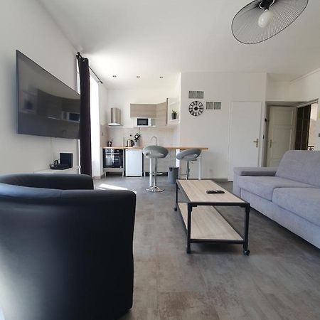 Studio De L'Hotel De Ville Шарлевиль-Мезьер Экстерьер фото