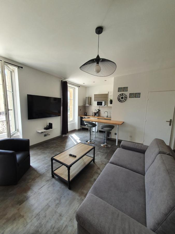 Studio De L'Hotel De Ville Шарлевиль-Мезьер Экстерьер фото